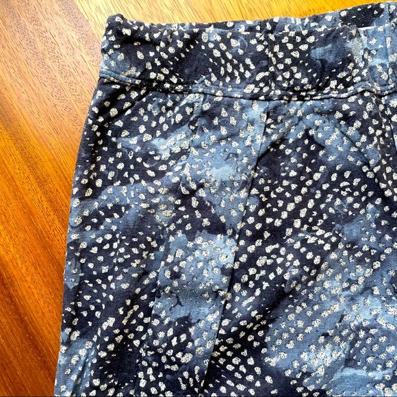 Aritzia Community XS Silk Pleated Pant - Picture 9 of 9